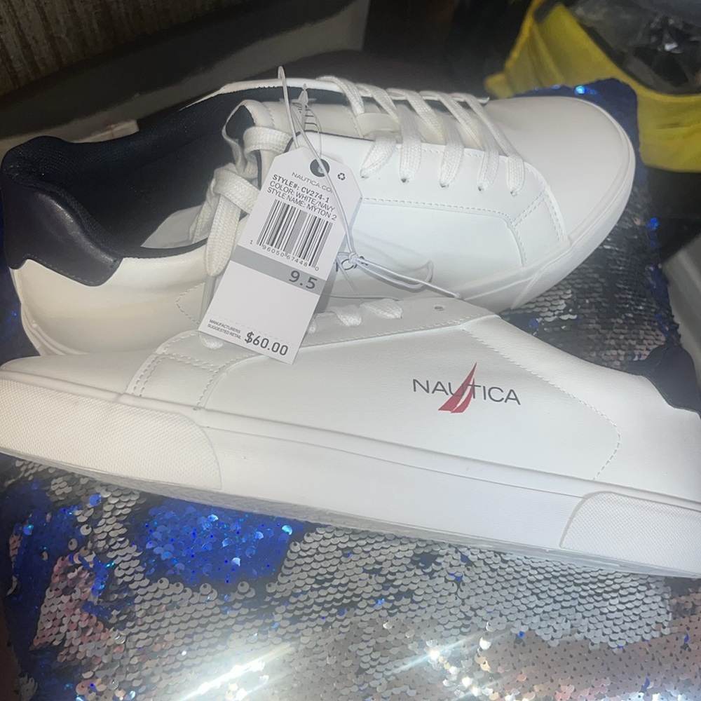 New With Tags- Men’s Nautica Graves Classic Logo Lace-Up Sneakers - Picture 8 of 8